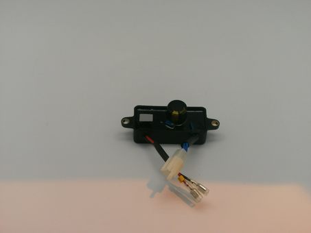 Блок AVR DDE 2 кВт, 1Ф GG2700/3300 ( 1 колодка на 4 провода + 2 провода) --> 20-0001