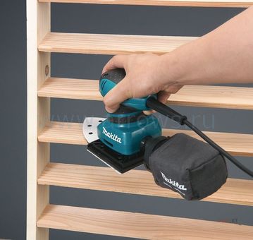 Шлифмашина вибрационная MAKITA BO4565 (200 Вт, трехугольн. 114/102 мм, раб.ход 1,5мм, 1,1кг (BO4565)