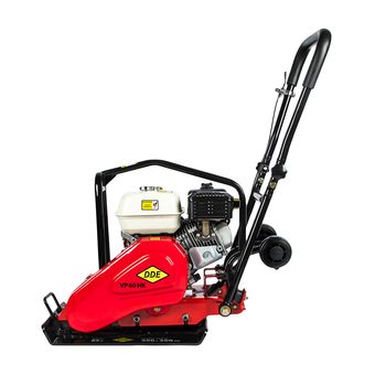 Виброплита DDE VP 60 HK (дв. Honda, 5,5 л.с., плита 500×360 мм, до 450 кв. м/час, 65 кг, гл. упл. 20 см, колеса)