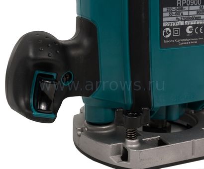 Фрезерная машина MAKITA RP0900 (900 Вт, цанги 6-8мм, 27000об, раб.ход 57мм, 2.7кг, коробка) (RP0900)