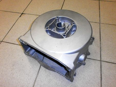 Корпус помпы DDE PTR80H сторона двигателя под прямоугольный фланец.