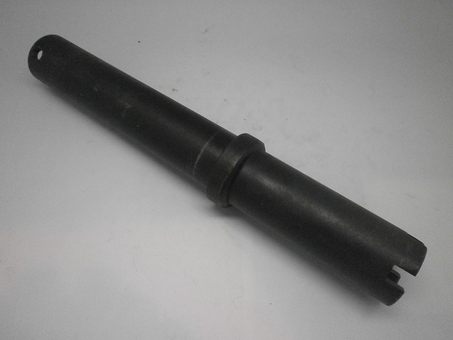 Вал DDE для снегоотбрасывателя ST9070L (130) (правый)