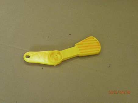 Рычаг DDE LME3816/3918 регулировки высоты стрижки -> 791-738-061(Q195F280072R)