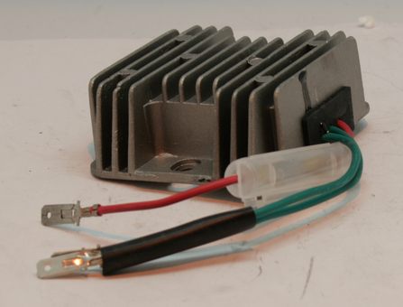 Блок заряда аккумулятора DDE для генератора DPG7201i (12В, 10A)